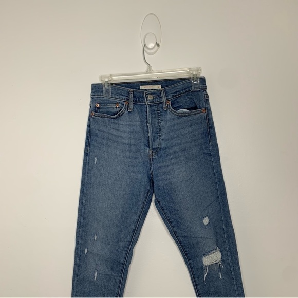 Levi’s medium wash high rise button fly wedgie skinny distressed jeans - Picture 3 of 9